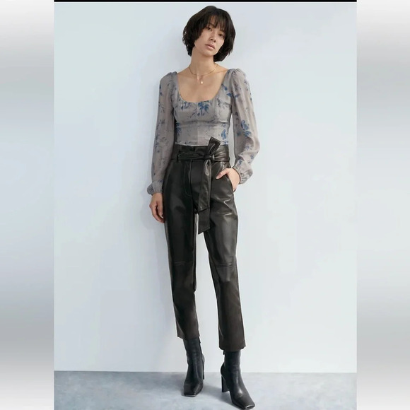 Wilfred Full moon, high vegan black leather. Size 10 - Picture 2 of 16